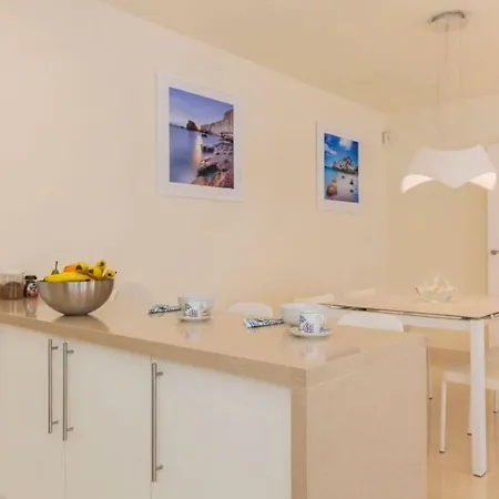 Oh La Life! Magnolia Jose * Costa Adeje (Tenerife)