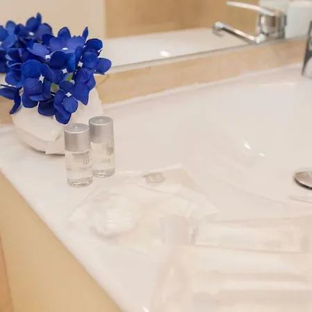 Oh La Life! Magnolia Jose