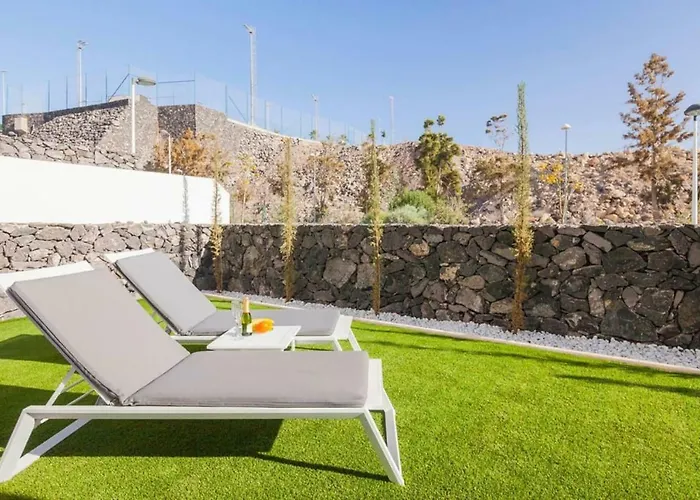 Oh La Life! Magnolia Jose